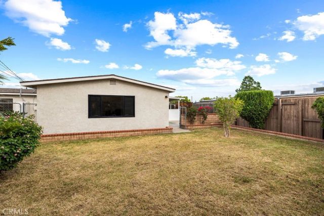 249 W Alru, Rialto, CA 92376