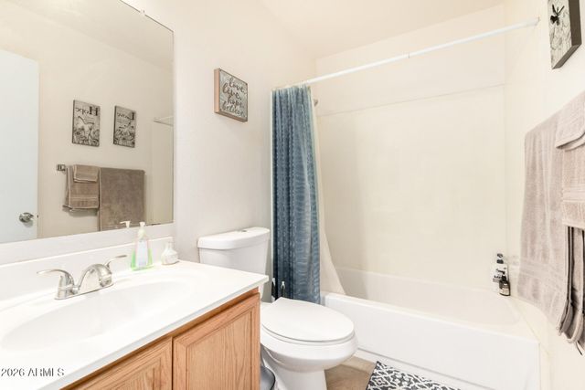 4546 W SANNA Street, Glendale, AZ 85302