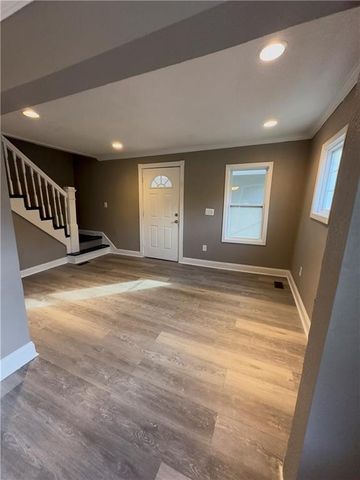 4200 E 58th Street, Kansas City, MO 64130