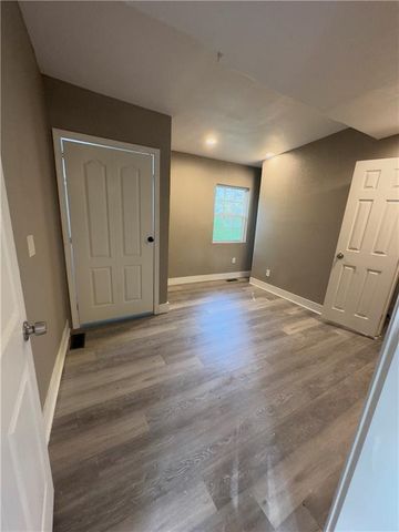 4200 E 58th Street, Kansas City, MO 64130