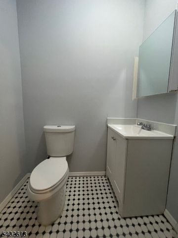 133 MAPES 2, Newark City, NJ 07112