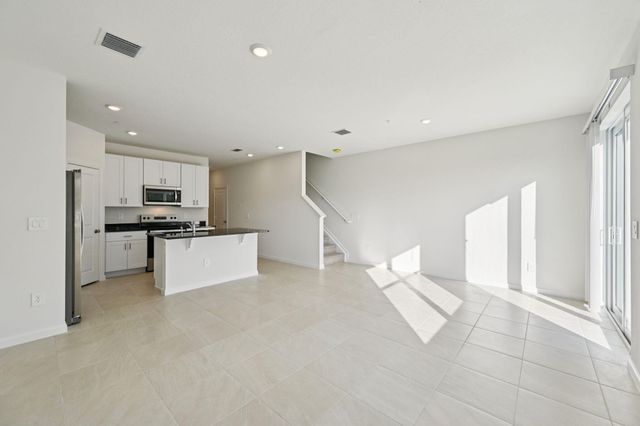 616 Salisbury Circle, Fort Pierce, FL 34982