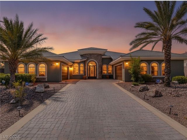 8465 Picket Ridge Court, Las Vegas, NV 89143