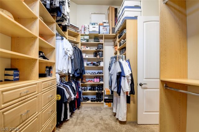 8465 Picket Ridge Court, Las Vegas, NV 89143