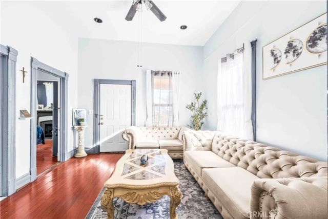 1460 W 23rd Street, Los Angeles, CA 90007
