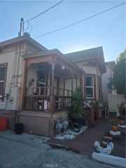 1460 W 23rd, Los Angeles, CA 90007