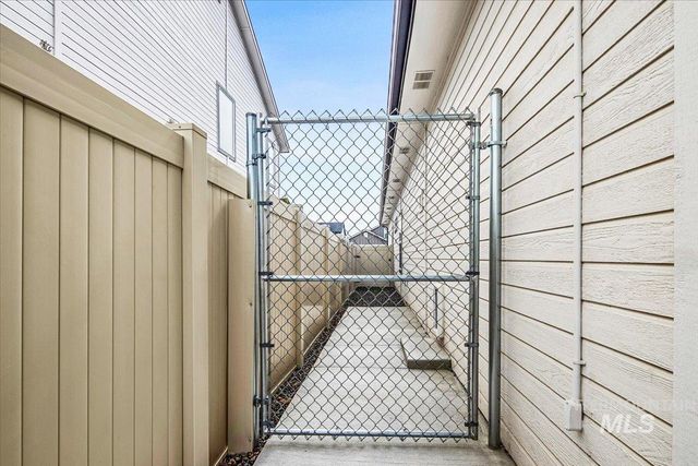 10160 W Threadgrass Street, Star, ID 83669