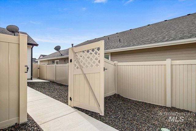 10160 W Threadgrass Street, Star, ID 83669