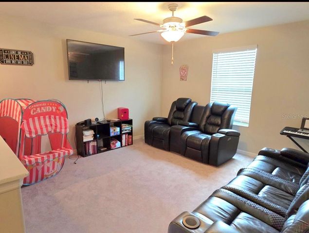1561 FLOWER DUST DRIVE, Ruskin, FL 33570