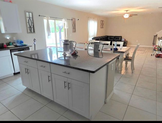 1561 FLOWER DUST DRIVE, Ruskin, FL 33570