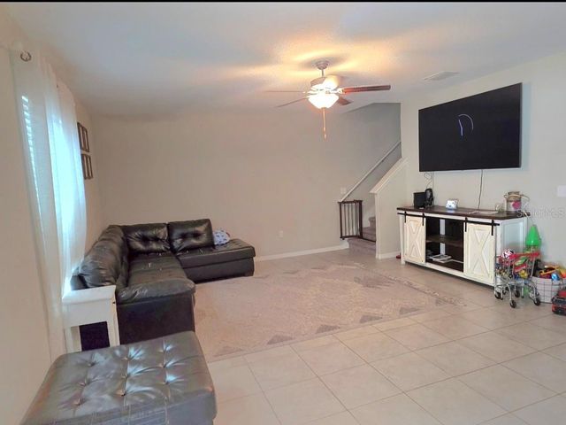 1561 FLOWER DUST DRIVE, Ruskin, FL 33570