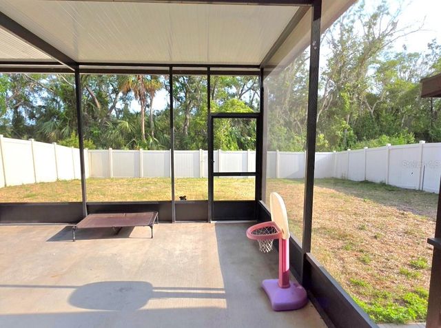 1561 FLOWER DUST DRIVE, Ruskin, FL 33570