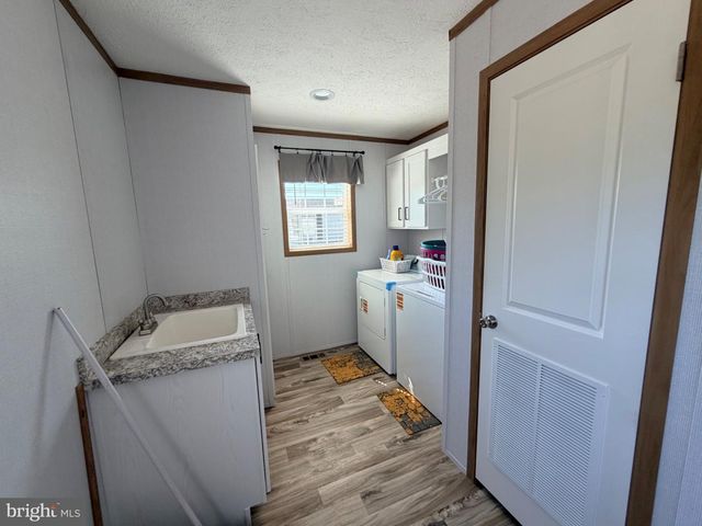 320 VALENTINE DR, Martinsburg, WV 25405