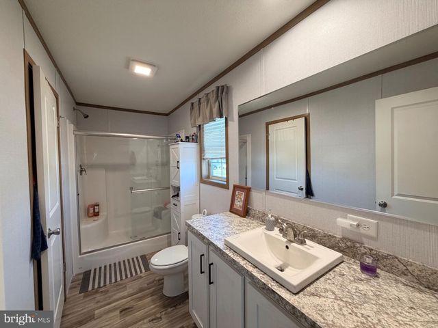 320 VALENTINE DR, Martinsburg, WV 25405