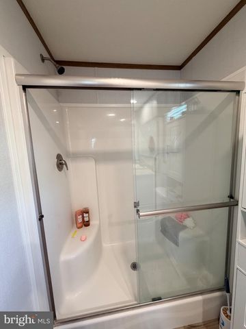 320 VALENTINE DR, Martinsburg, WV 25405