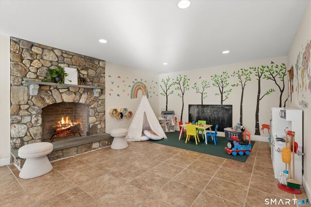 166 Edward Place, Stamford, CT 06905