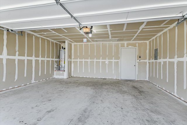 115 Sweetwater Creek LN, Hutto, TX 78634