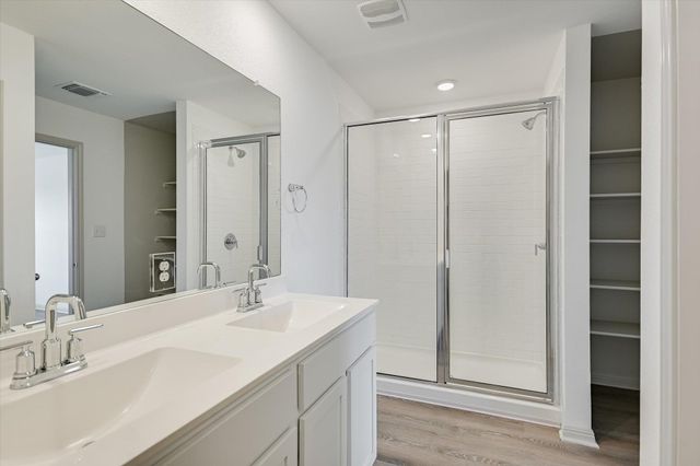 115 Sweetwater Creek LN, Hutto, TX 78634