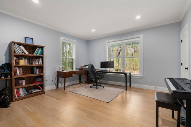55 Oakdale Ave, Weston, MA 02493