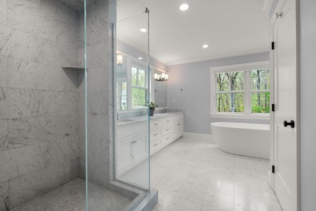 55 Oakdale Ave, Weston, MA 02493