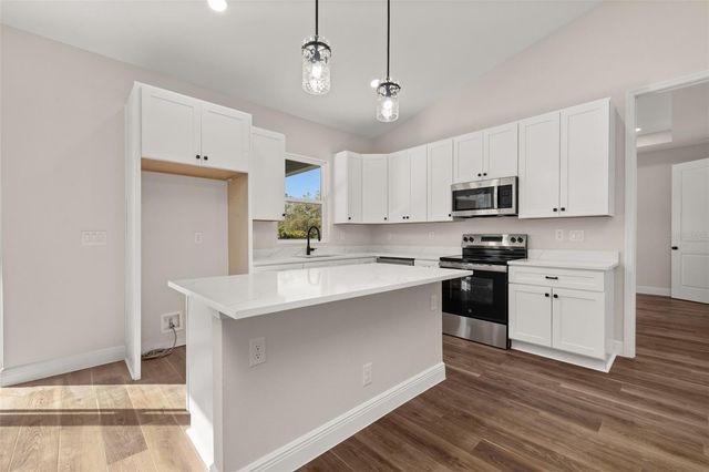 3021 W KENOSHA ROAD, Avon Park, FL 33825