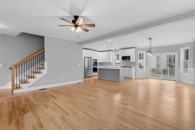 17 Bernice Street, Hooksett, NH 03106