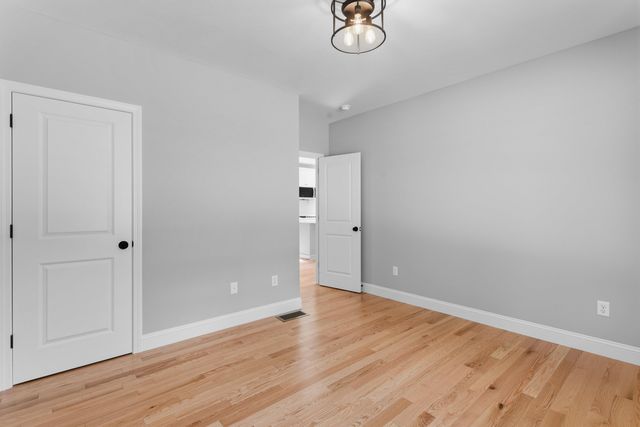 17 Bernice Street, Hooksett, NH 03106