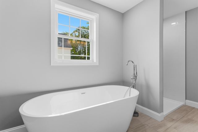 17 Bernice Street, Hooksett, NH 03106