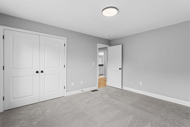 17 Bernice Street, Hooksett, NH 03106