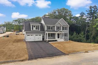 17 Bernice Street, Hooksett, NH 03106