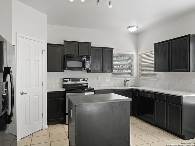 21811 GOLDCREST RUN, San Antonio, TX 78260