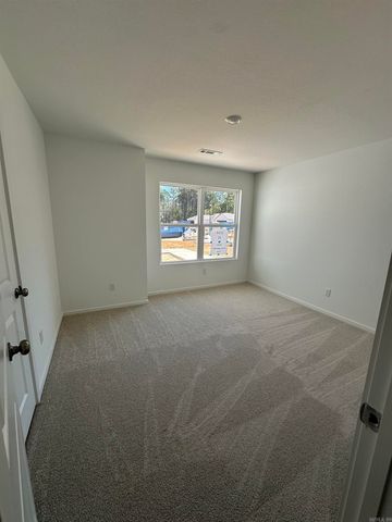 8104 Chesapeake Trail, Bauxite, AR 72011