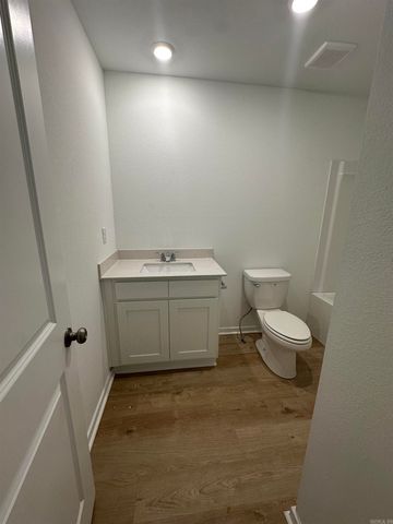 8104 Chesapeake Trail, Bauxite, AR 72011