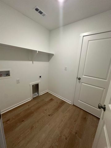 8104 Chesapeake Trail, Bauxite, AR 72011