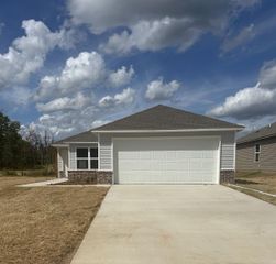 8104 Chesapeake Trail, Bauxite, AR 72011