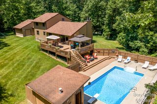 3161 Emberwood Drive, Lowell, MI 49331