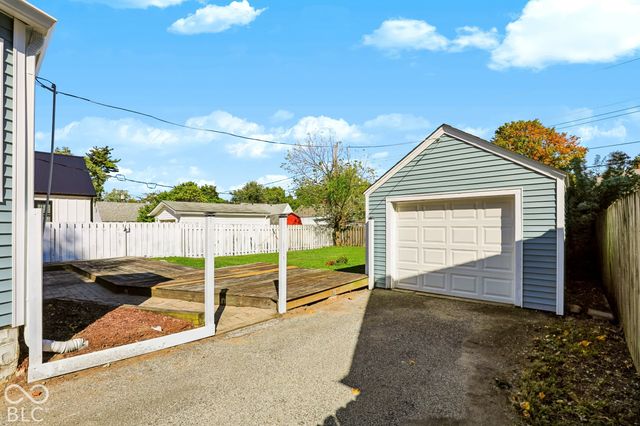 1749 Christopher Lane, Indianapolis, IN 46224