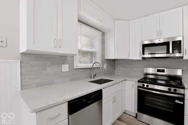 1749 Christopher Lane, Indianapolis, IN 46224
