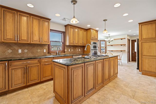 303 Sherbrooke Road, Lindenhurst, NY 11757