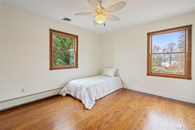 303 Sherbrooke Road, Lindenhurst, NY 11757