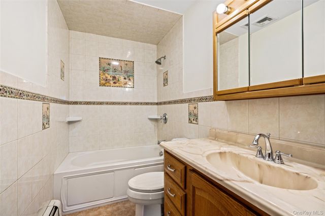 303 Sherbrooke Road, Lindenhurst, NY 11757