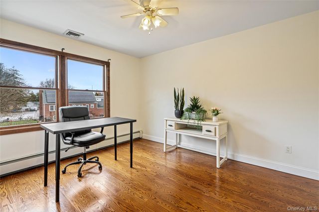 303 Sherbrooke Road, Lindenhurst, NY 11757