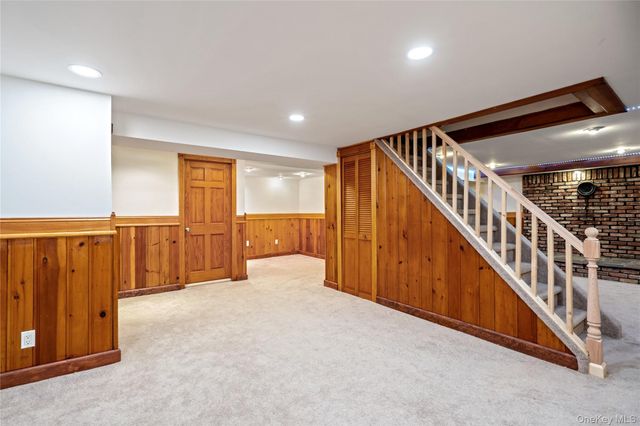 303 Sherbrooke Road, Lindenhurst, NY 11757