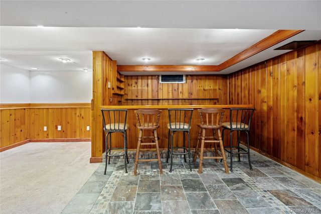 303 Sherbrooke Road, Lindenhurst, NY 11757