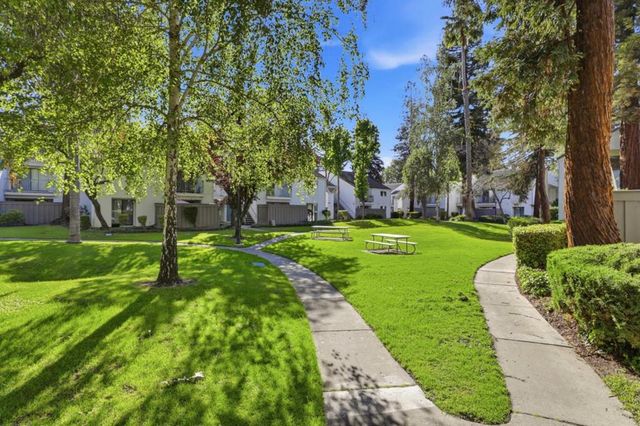 1055 N Capitol Avenue 98, San Jose, CA 95133