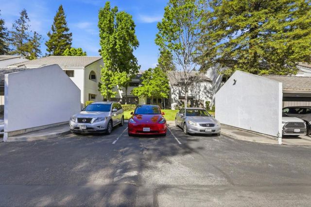 1055 N Capitol Avenue 98, San Jose, CA 95133