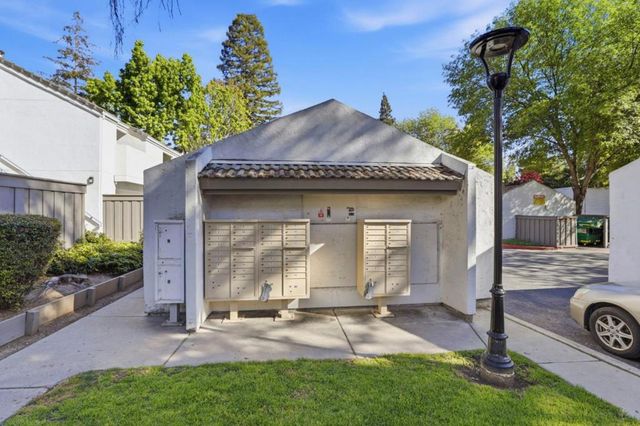 1055 N Capitol Avenue 98, San Jose, CA 95133