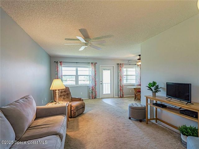 66 Woodland Drive 203, Vero Beach, FL 32962