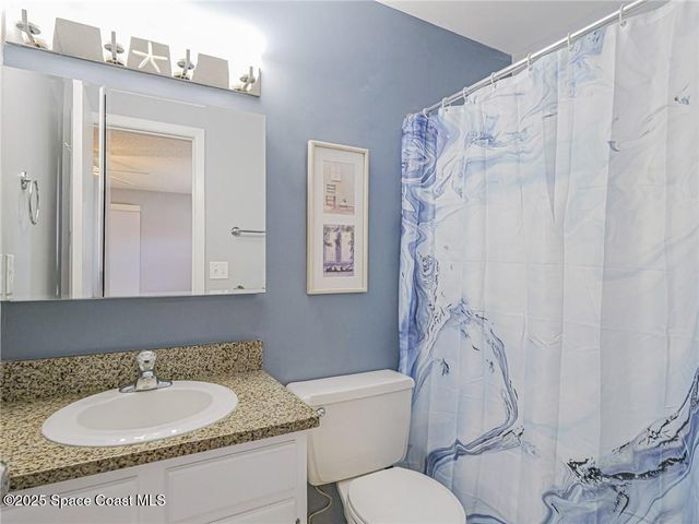 66 Woodland Drive 203, Vero Beach, FL 32962