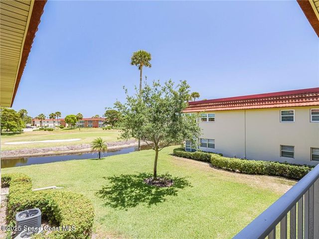 66 Woodland Drive 203, Vero Beach, FL 32962